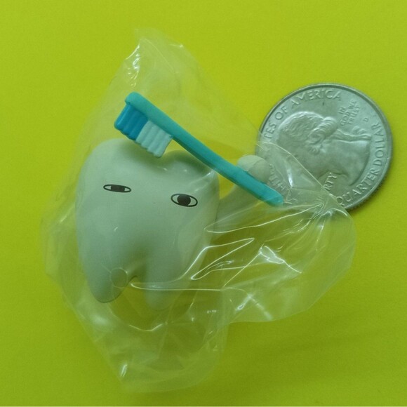 Teeth brushing itself figurine - Picture 3 of 7